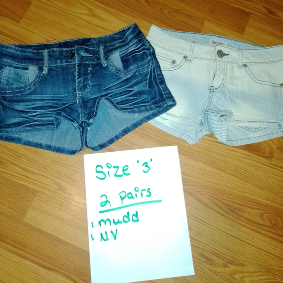 Jean shorts - Picture 2 of 2